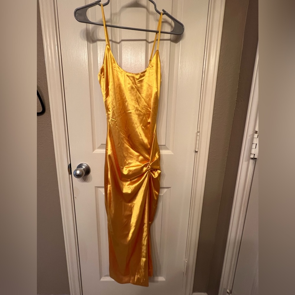 NWT JLUXLABEL sold out yellow satin Aldis dress, size S and M available. - Picture 2 of 13